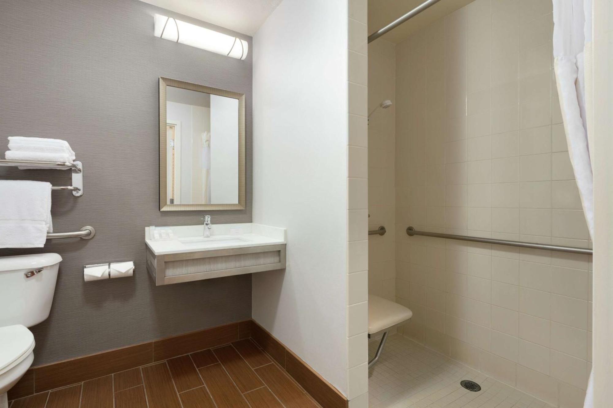 Hilton Garden Inn Gilroy Buitenkant foto