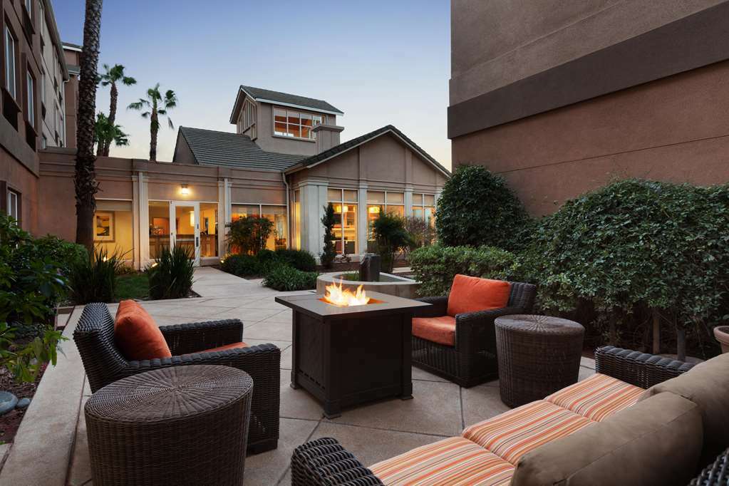 Hilton Garden Inn Gilroy Buitenkant foto